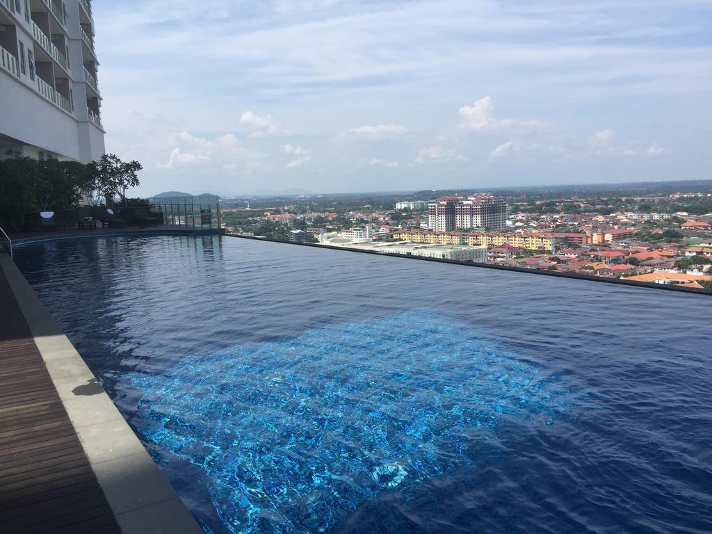 Sea & City View@Silverscape Malacca Extérieur photo